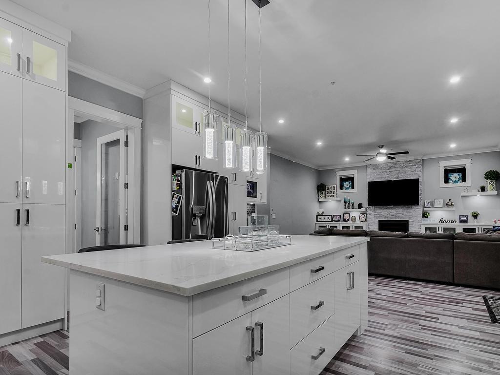 









33945


Tooley

Place,
Mission,




BC
V2V 0G5

