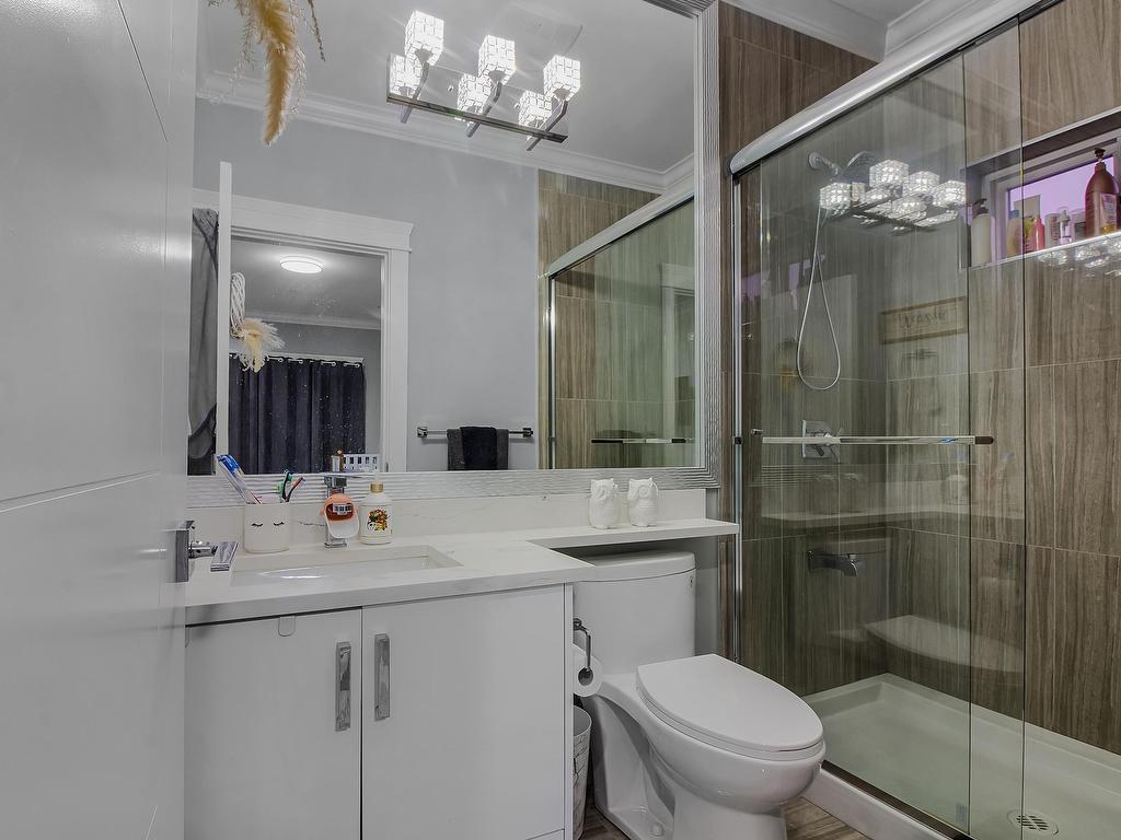 









33945


Tooley

Place,
Mission,




BC
V2V 0G5


