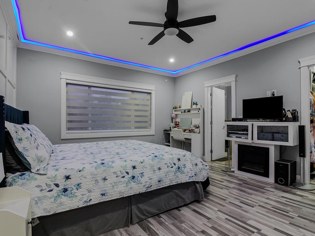 









33945


Tooley

Place,
Mission,




BC
V2V 0G5

