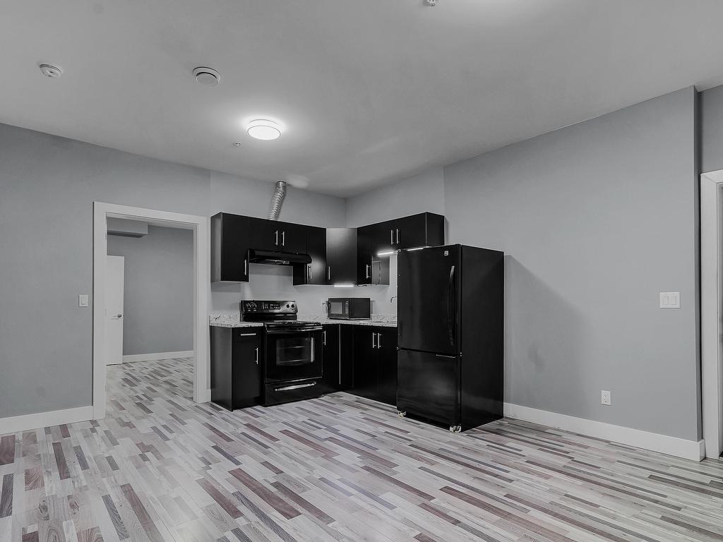 









33945


Tooley

Place,
Mission,




BC
V2V 0G5

