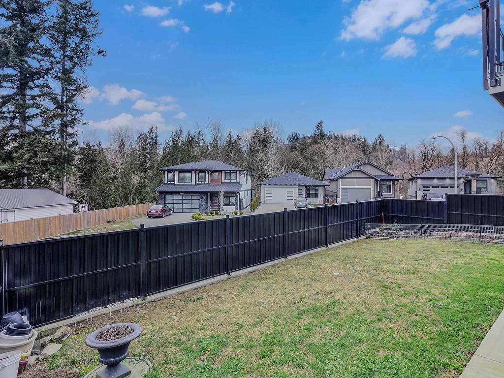 









33945


Tooley

Place,
Mission,




BC
V2V 0G5

