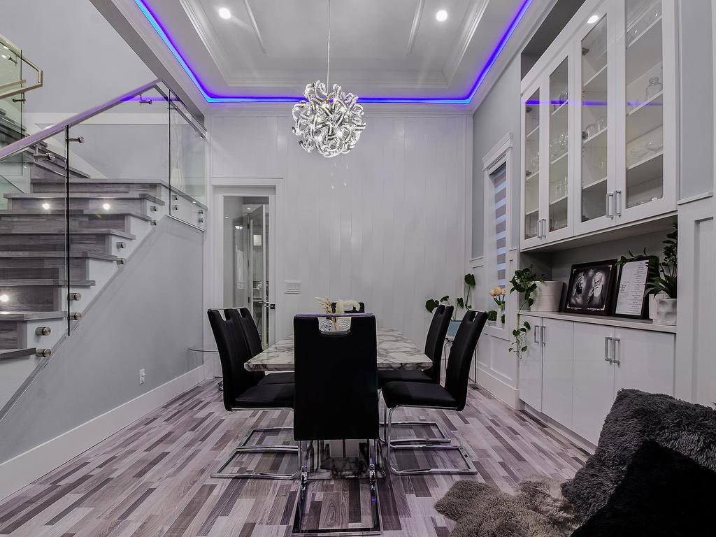 









33945


Tooley

Place,
Mission,




BC
V2V 0G5

