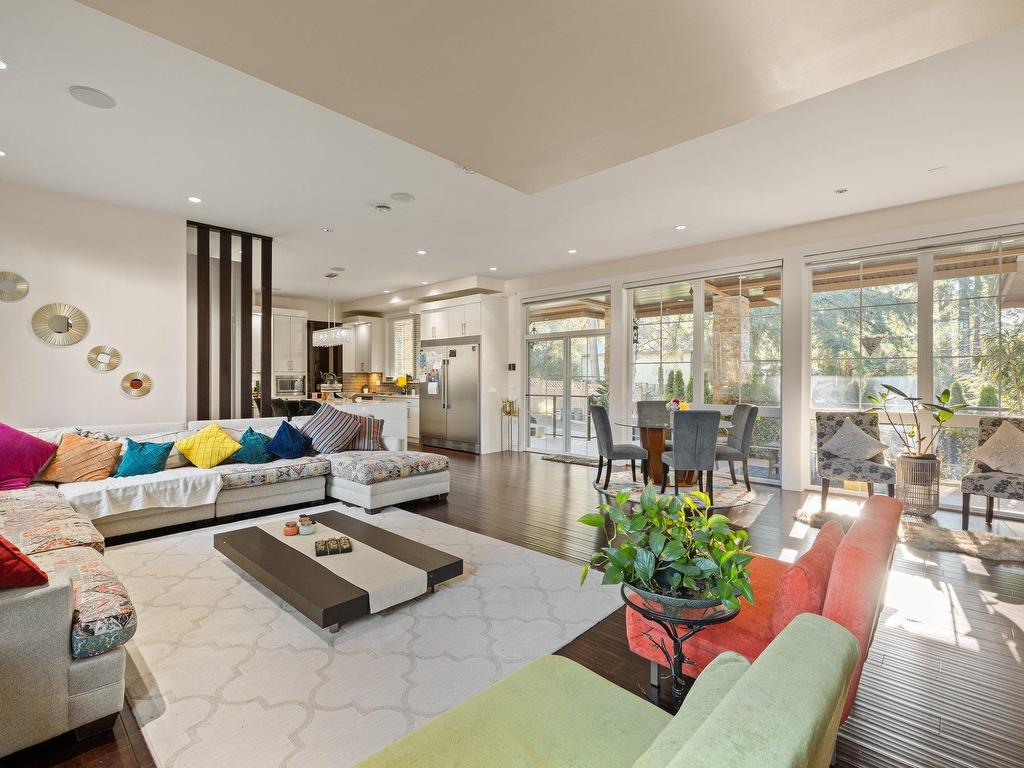 









2504


140

Street,
Surrey,




BC
V4P 2C6

