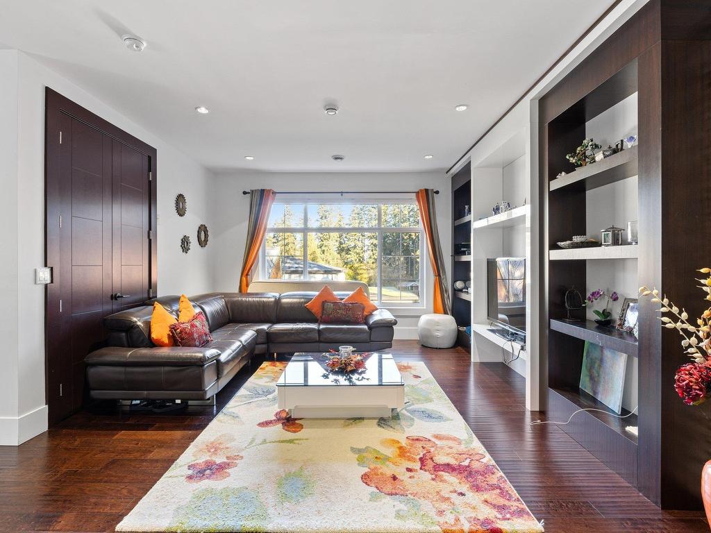 









2504


140

Street,
Surrey,




BC
V4P 2C6

