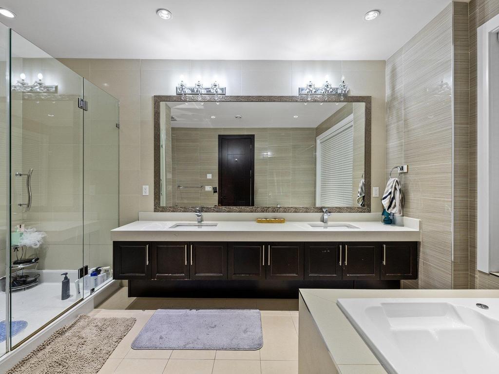 









2504


140

Street,
Surrey,




BC
V4P 2C6

