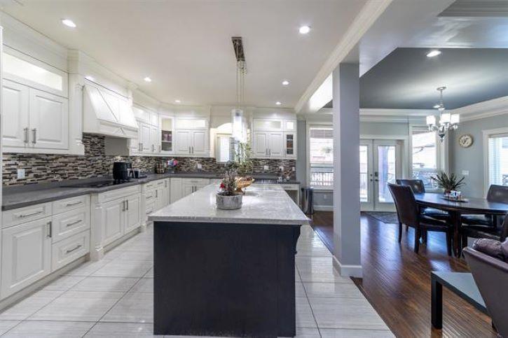 









5997


137a

Street,
Surrey,




BC
V3X 3N6

