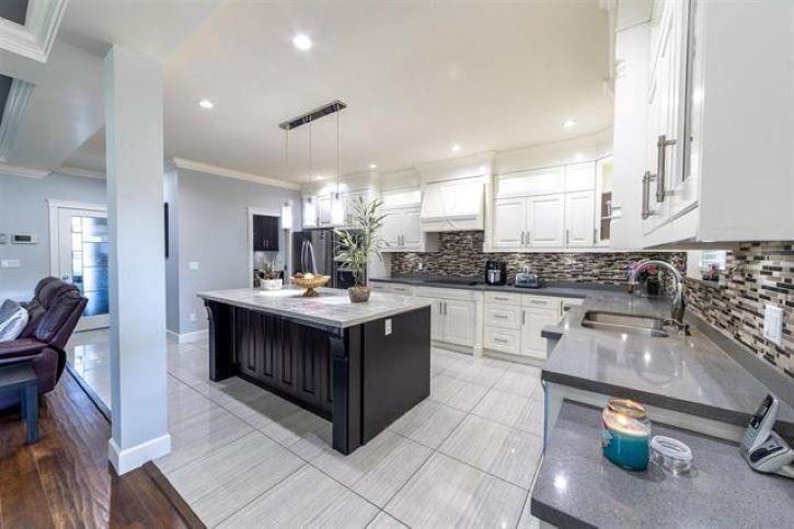 









5997


137a

Street,
Surrey,




BC
V3X 3N6


