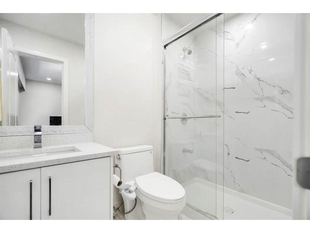 












5774 180 STREET

,
Surrey,




BC
V3S 4K8


