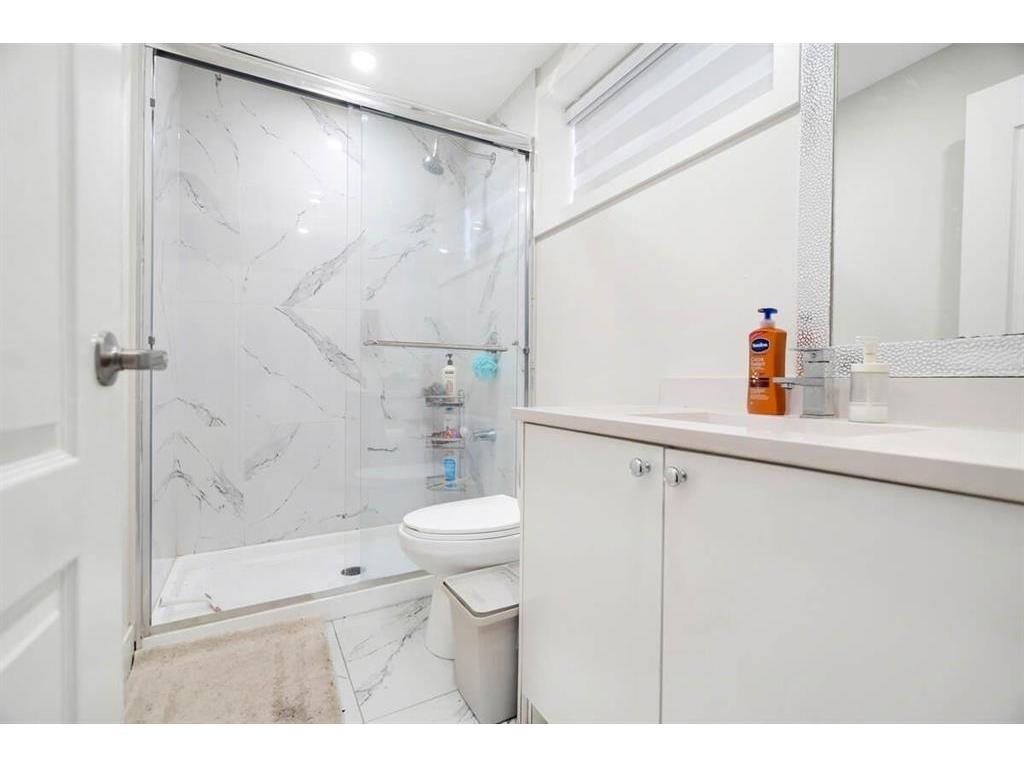 












5774 180 STREET

,
Surrey,




BC
V3S 4K8

