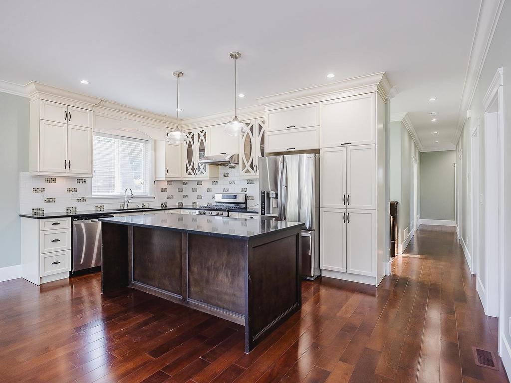 









2807


Maple

Street,
Abbotsford,




BC
V2S 3Y9

