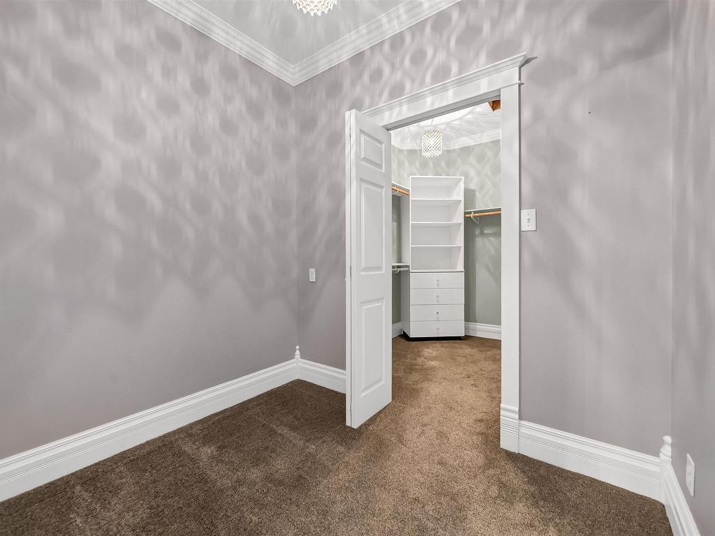 












6354 184 STREET

,
Surrey,




BC
V3S 8B9

