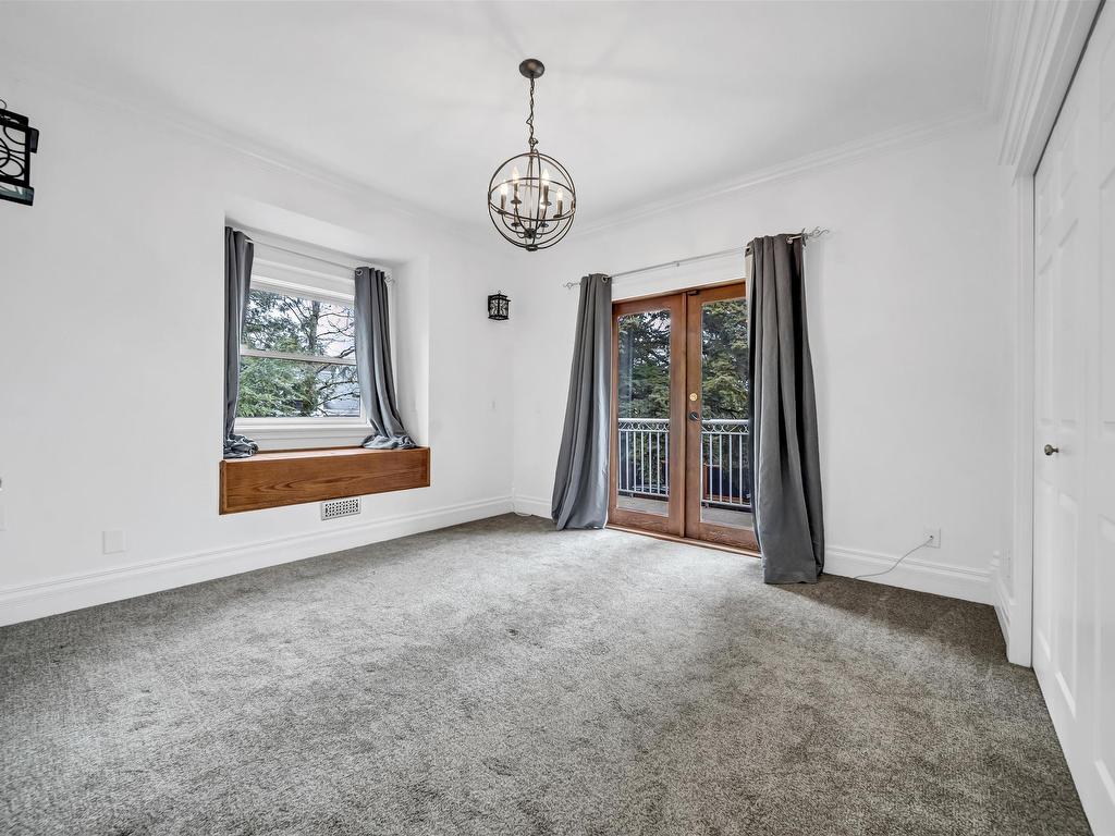 












6354 184 STREET

,
Surrey,




BC
V3S 8B9

