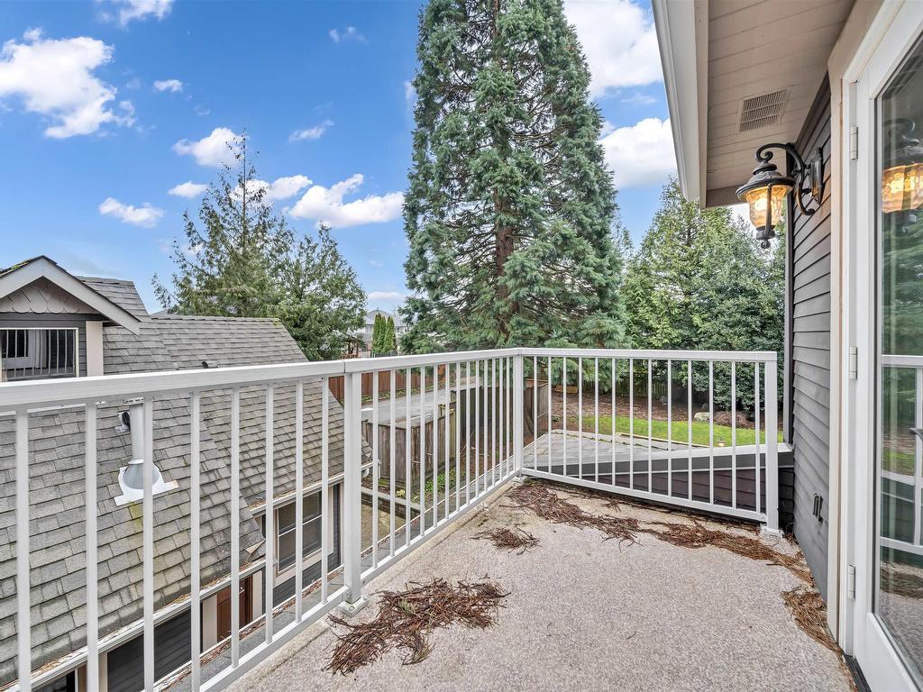 












6354 184 STREET

,
Surrey,




BC
V3S 8B9

