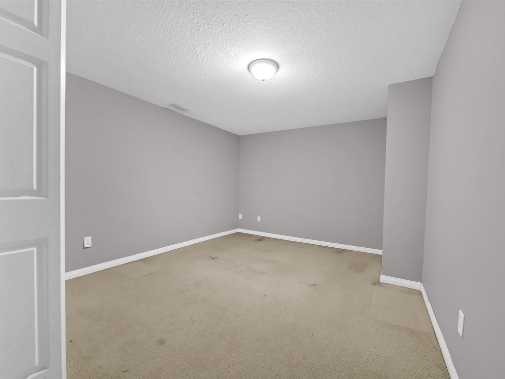 












6354 184 STREET

,
Surrey,




BC
V3S 8B9

