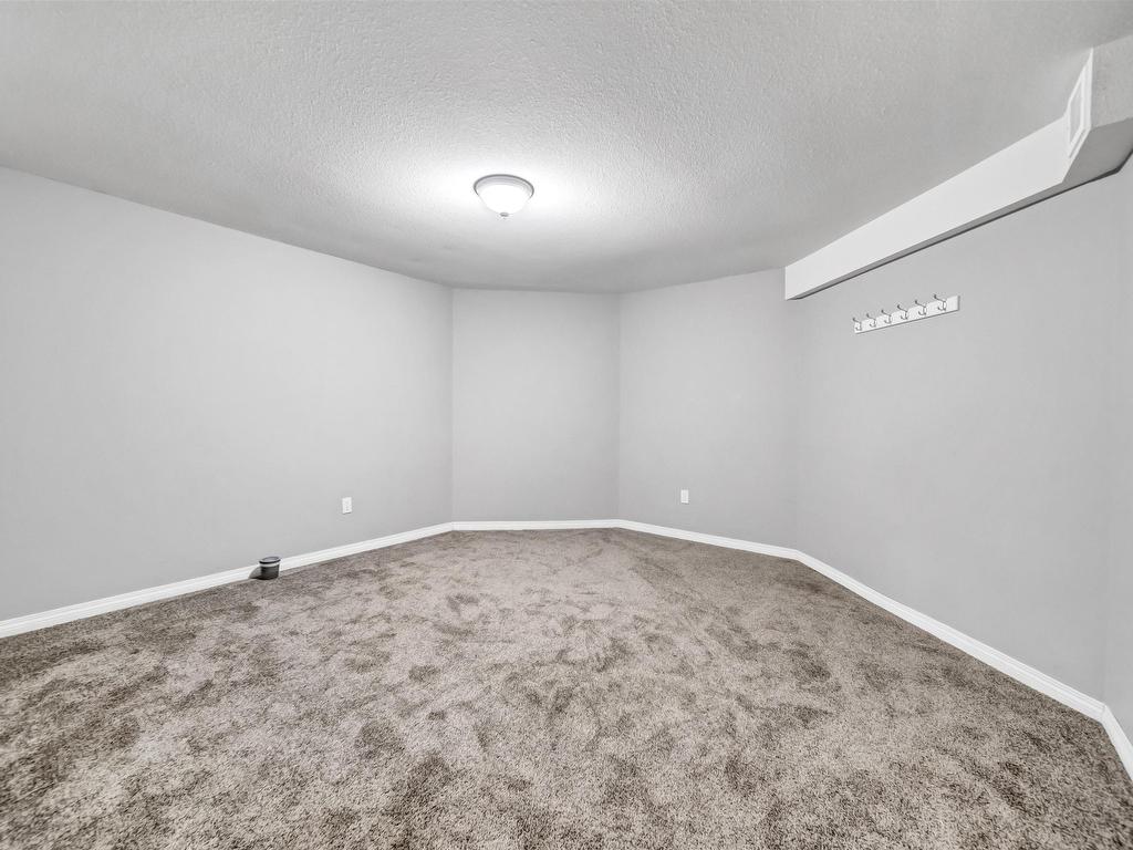 












6354 184 STREET

,
Surrey,




BC
V3S 8B9

