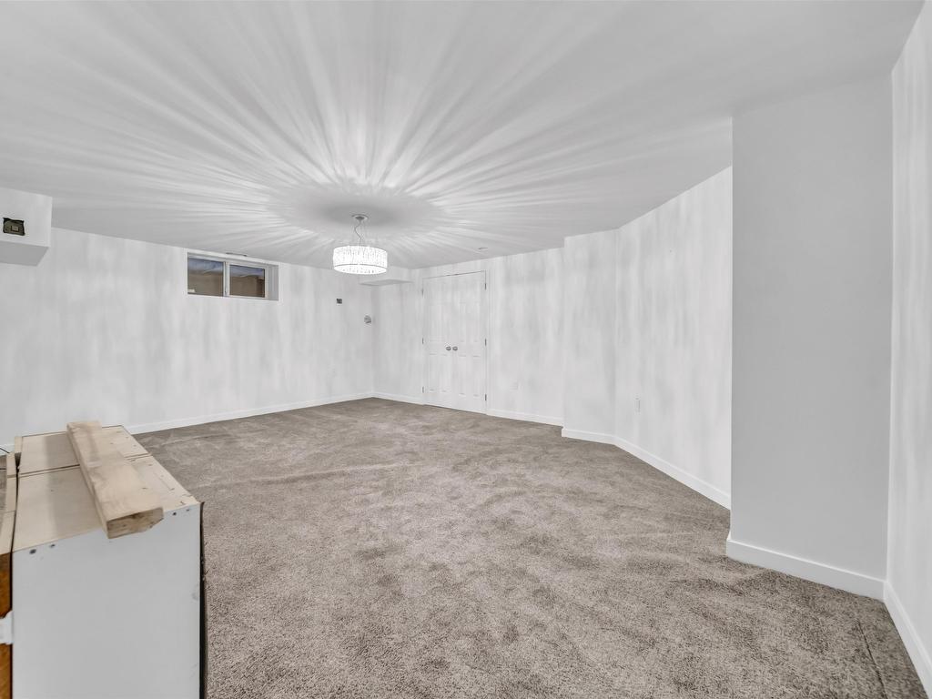 












6354 184 STREET

,
Surrey,




BC
V3S 8B9

