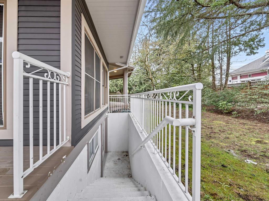 












6354 184 STREET

,
Surrey,




BC
V3S 8B9

