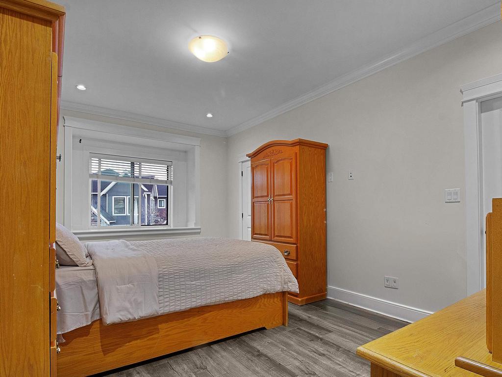 









3176


Engineer

Crescent,
Abbotsford,




BC
V4X 0A7

