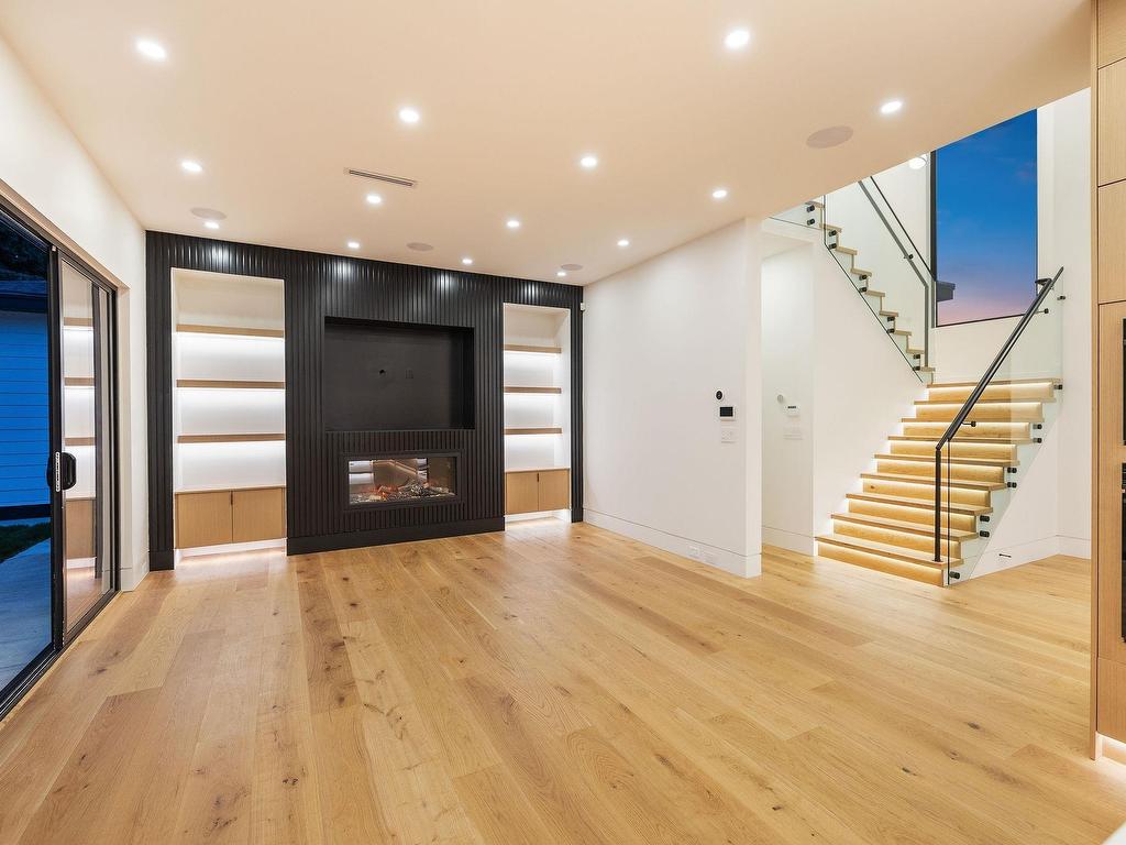 









8689


Tunis

Place,
Surrey,




BC
V3S 4Y6

