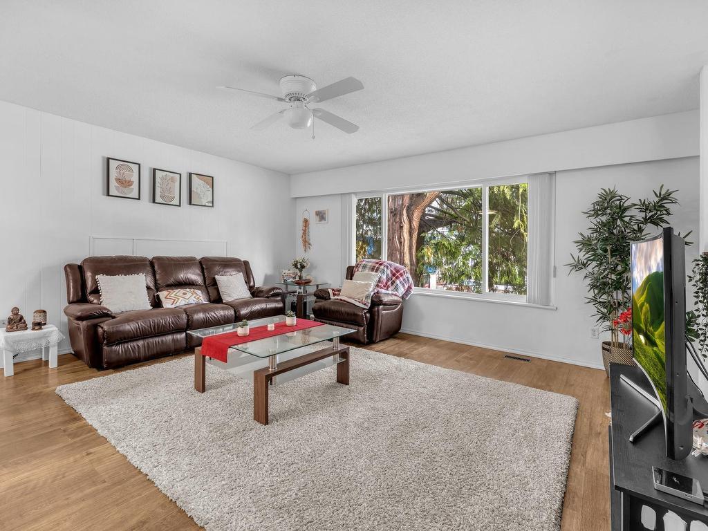 









19828


54

Avenue,
Langley,




BC
V3A 3V9

