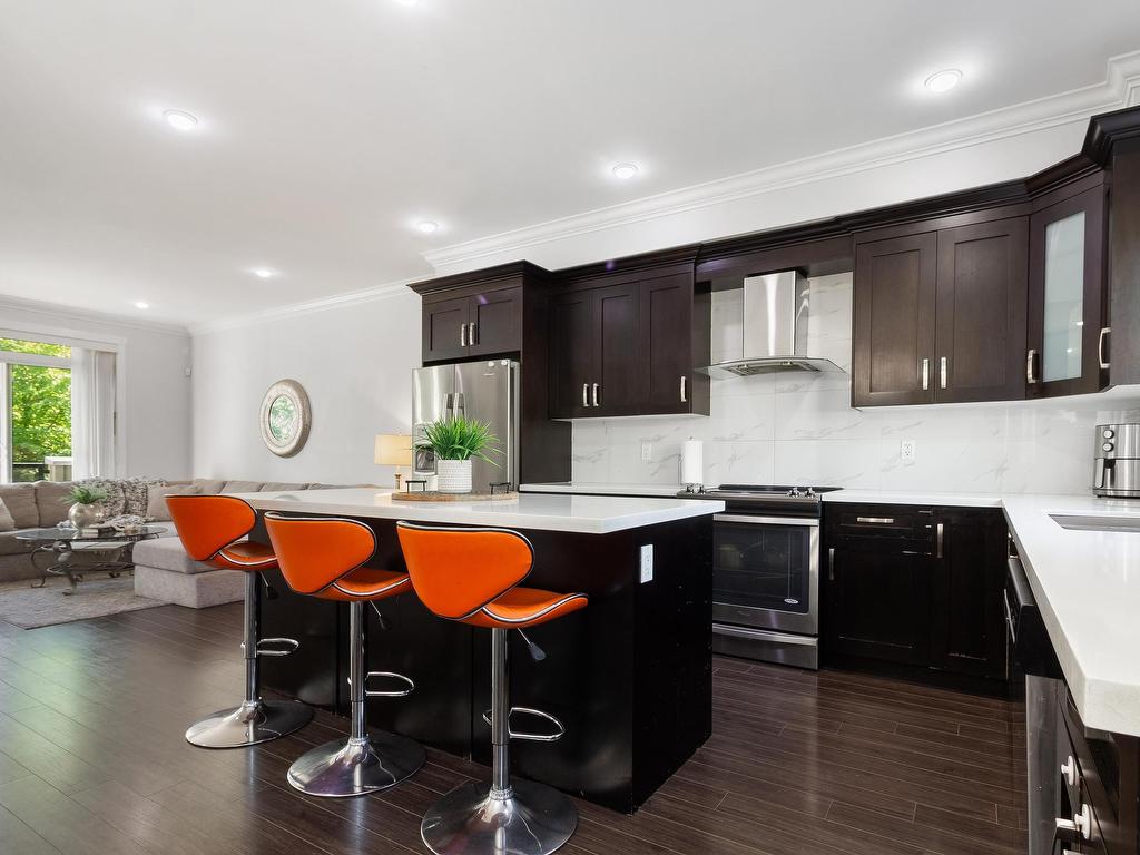 









14285


64

Avenue, 10,
Surrey,




BC
V3W 1Z2

