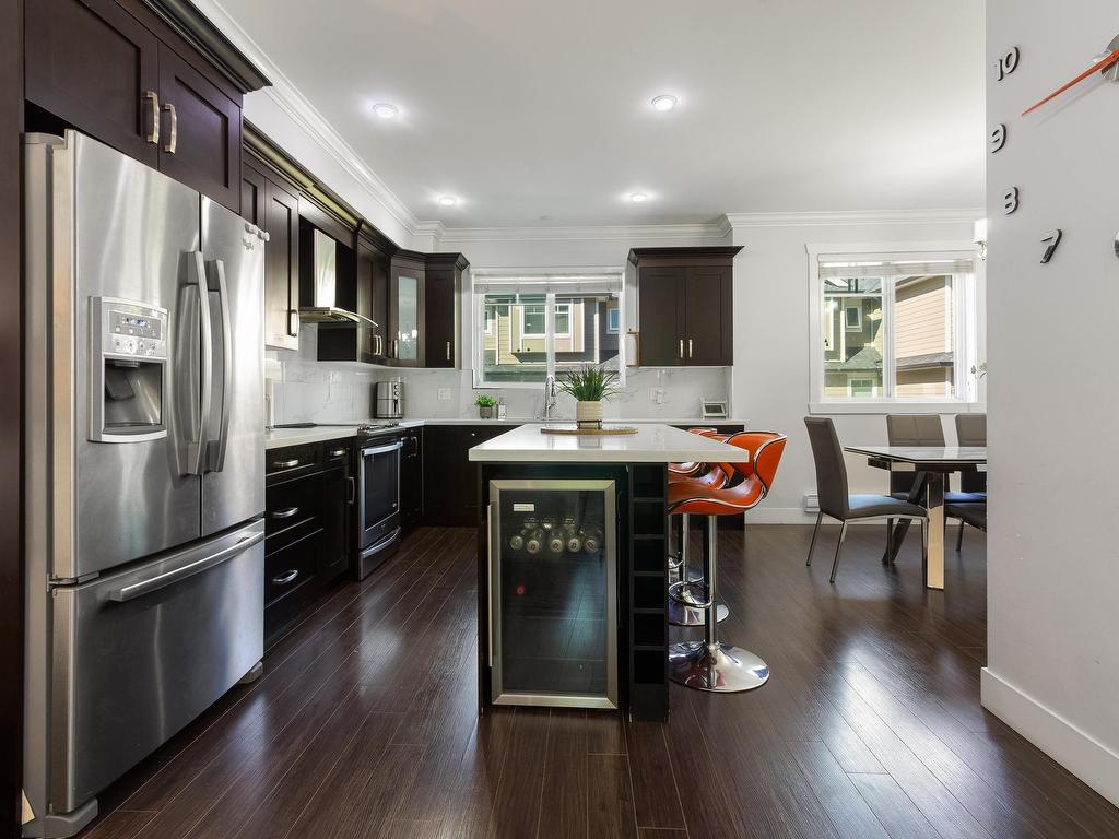 









14285


64

Avenue, 10,
Surrey,




BC
V3W 1Z2

