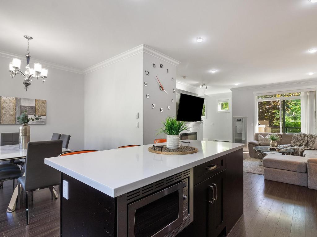 









14285


64

Avenue, 10,
Surrey,




BC
V3W 1Z2

