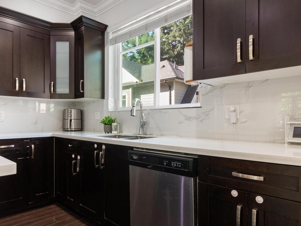 









14285


64

Avenue, 10,
Surrey,




BC
V3W 1Z2

