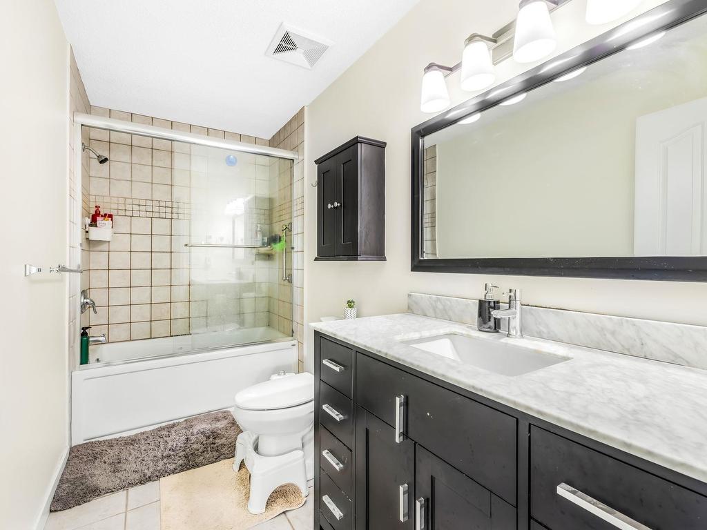 









6478


121

Street, 17,
Surrey,




BC
V3W 0Y5

