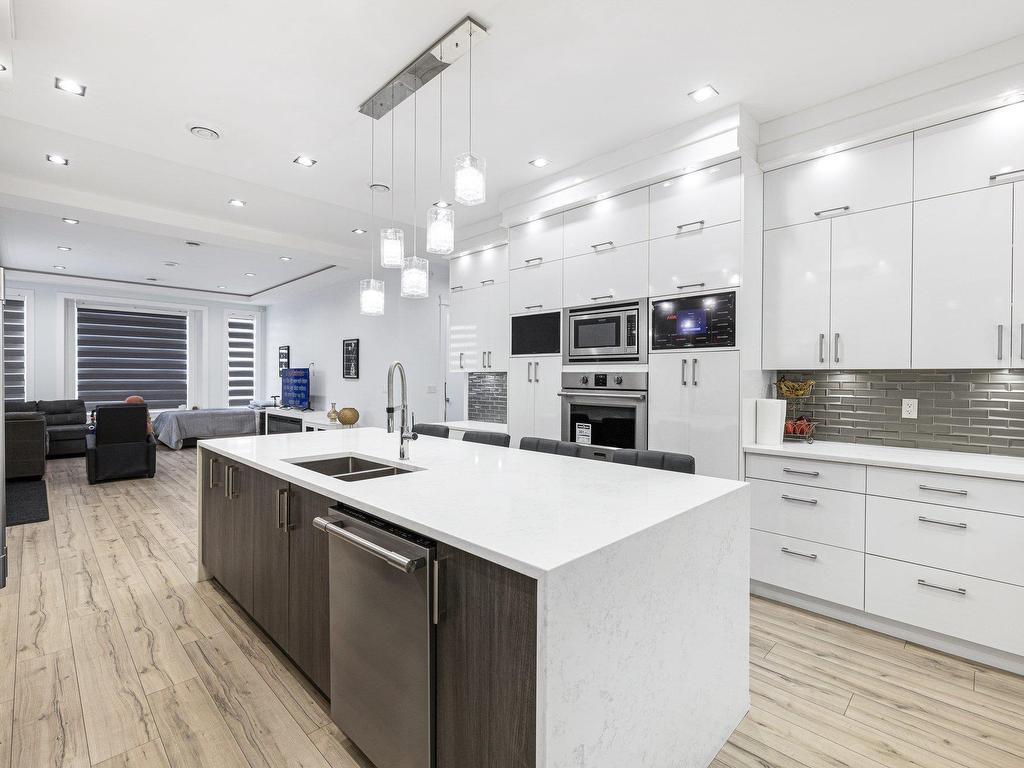 









10805


141

Avenue,
Surrey,




BC
V3R 3J5

