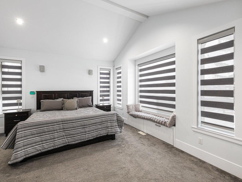 









10805


141

Avenue,
Surrey,




BC
V3R 3J5


