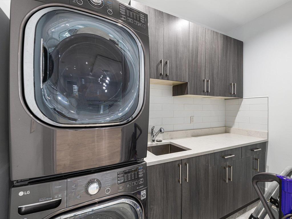 









10805


141

Avenue,
Surrey,




BC
V3R 3J5


