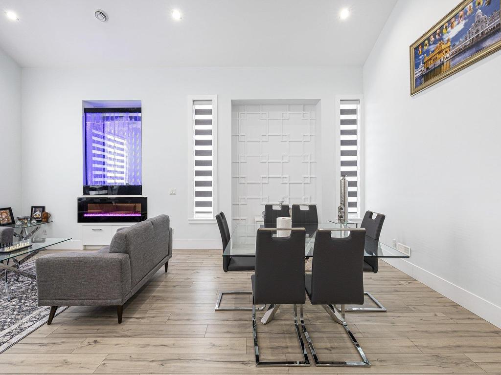 









10805


141

Avenue,
Surrey,




BC
V3R 3J5

