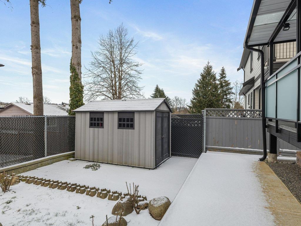 












7863 SUNCREST DRIVE

,
Surrey,




BC
V3W 6A8


