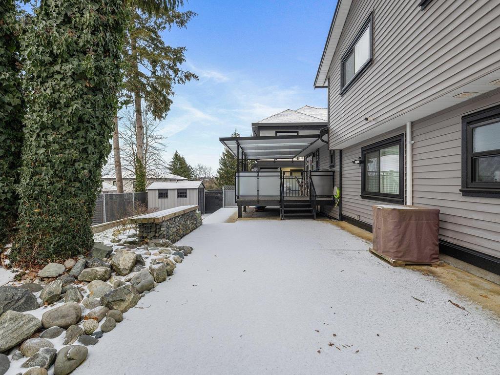 












7863 SUNCREST DRIVE

,
Surrey,




BC
V3W 6A8

