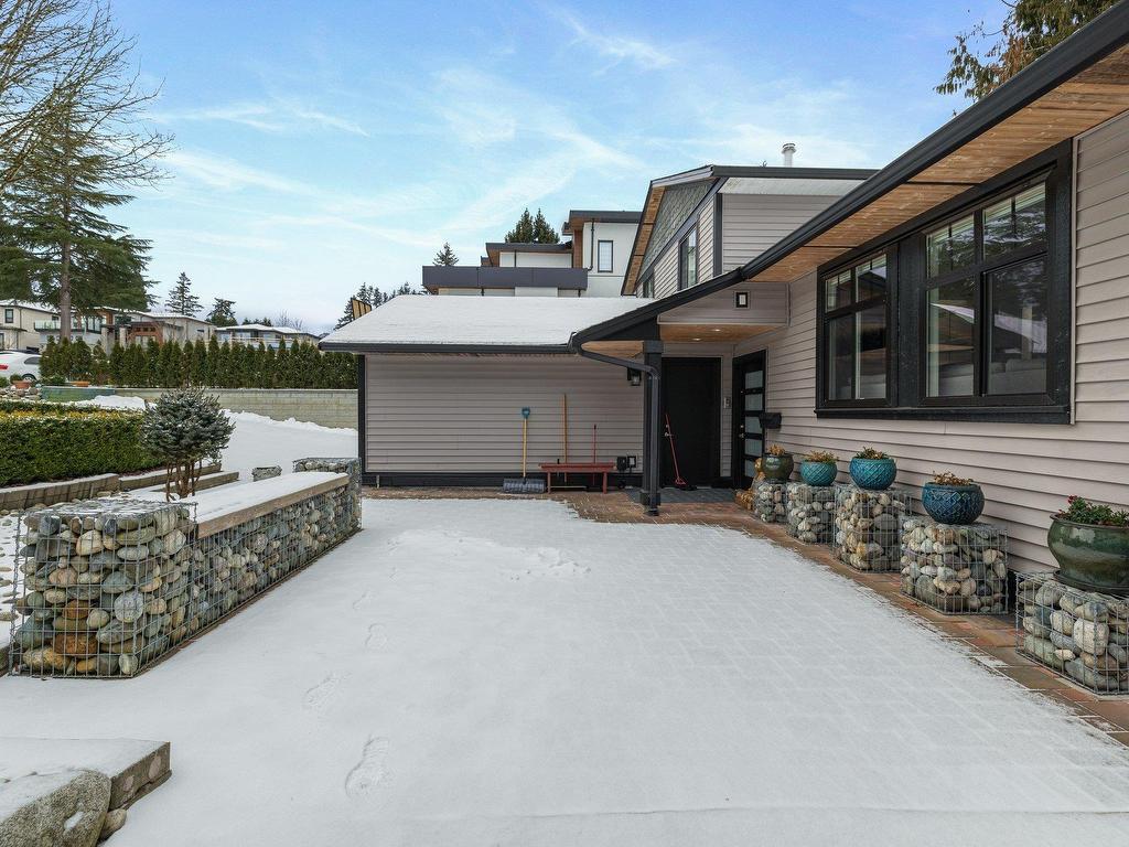 












7863 SUNCREST DRIVE

,
Surrey,




BC
V3W 6A8

