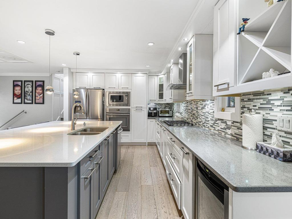 












7863 SUNCREST DRIVE

,
Surrey,




BC
V3W 6A8

