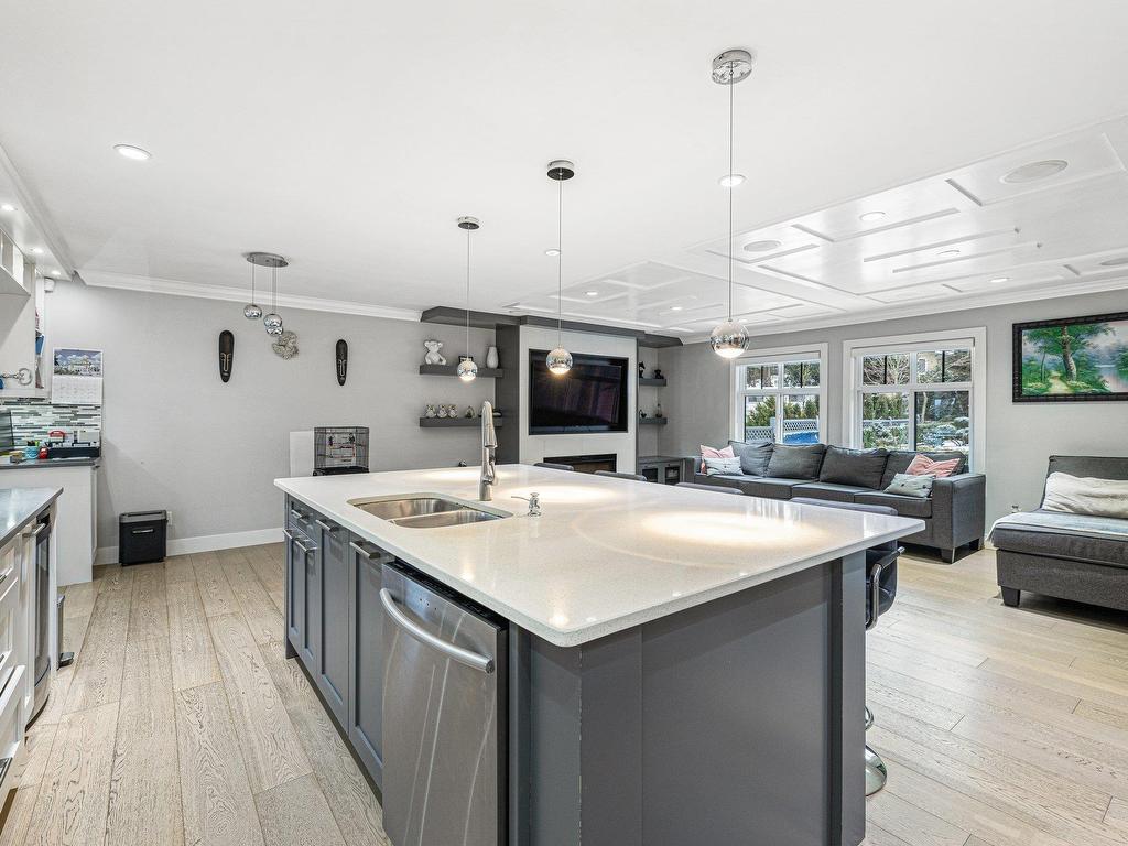 












7863 SUNCREST DRIVE

,
Surrey,




BC
V3W 6A8

