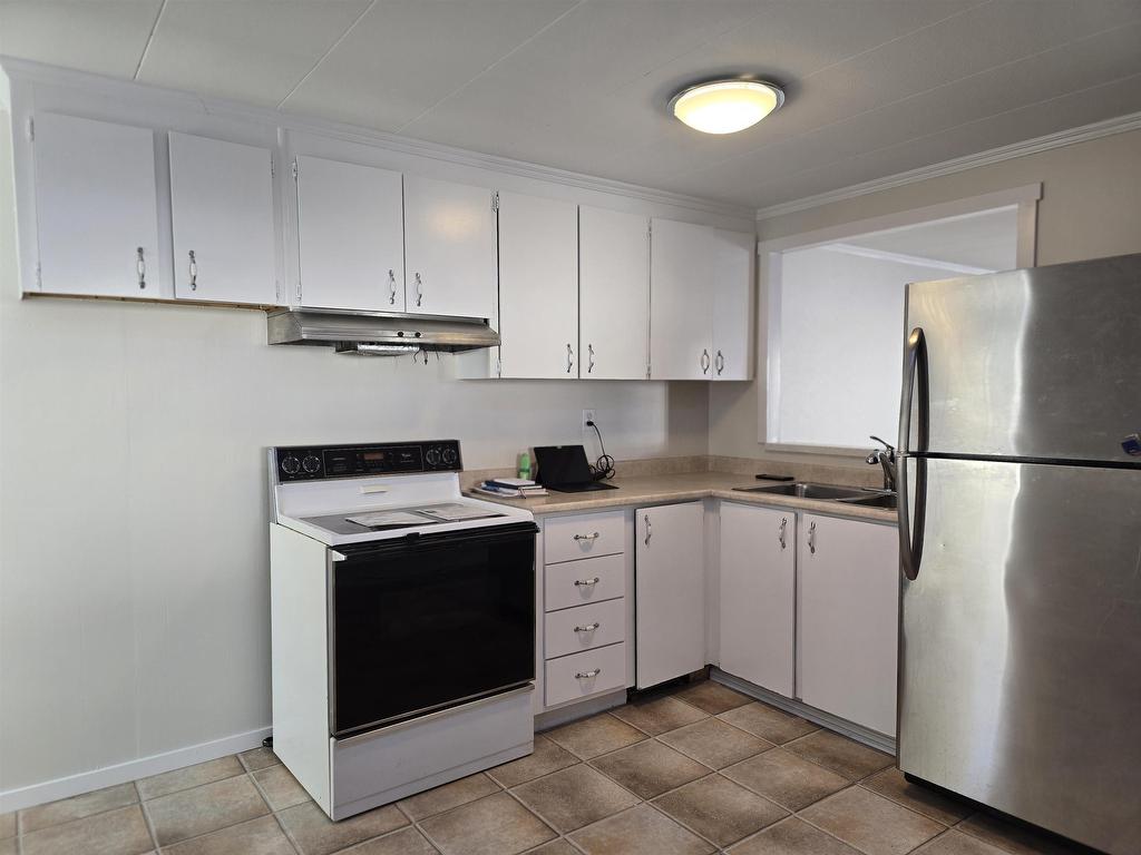 









1840


160

Street, 125,
Surrey,




BC
V4A 4X4

