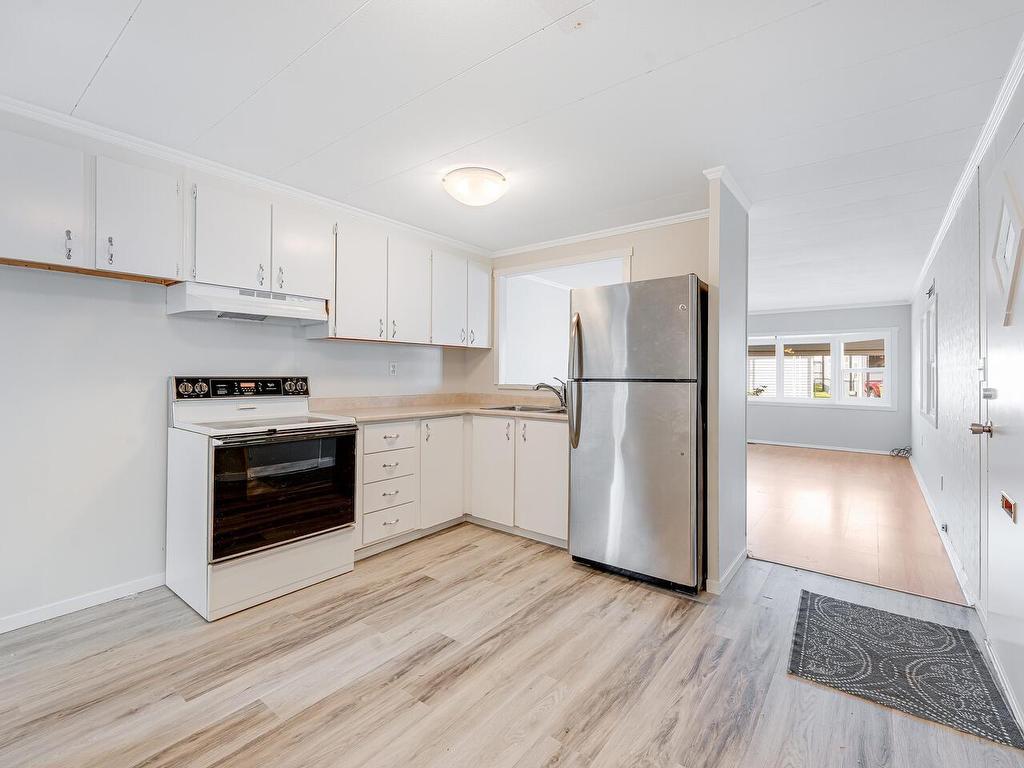 









1840


160

Street, 125,
Surrey,




BC
V4A 4X4

