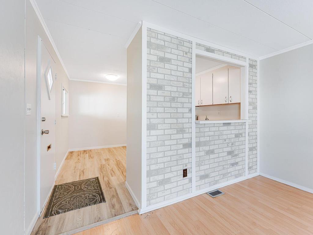 









1840


160

Street, 125,
Surrey,




BC
V4A 4X4

