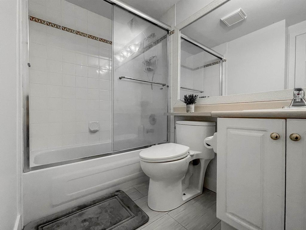 









12125


75a

Avenue, 313,
Surrey,




BC
V3W 1B9

