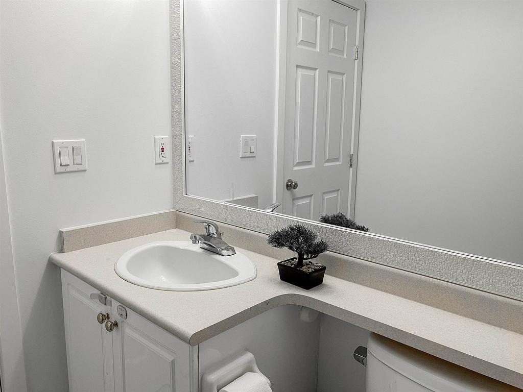 









12125


75a

Avenue, 313,
Surrey,




BC
V3W 1B9


