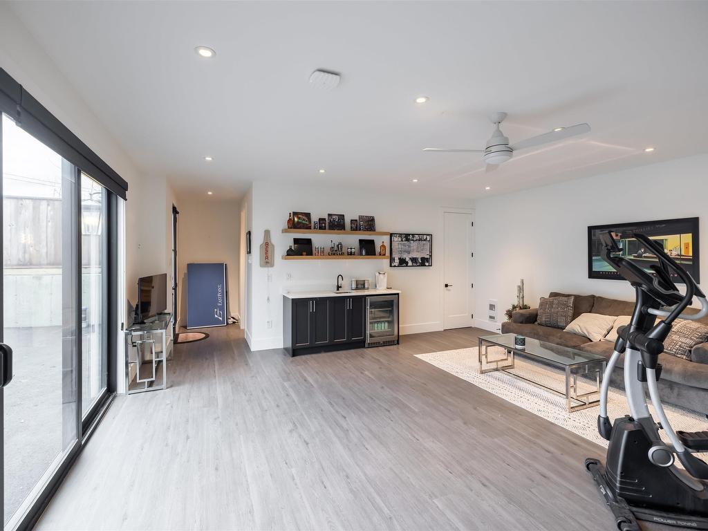 









4210


248

Street,
Langley,




BC
V4W 1E3

