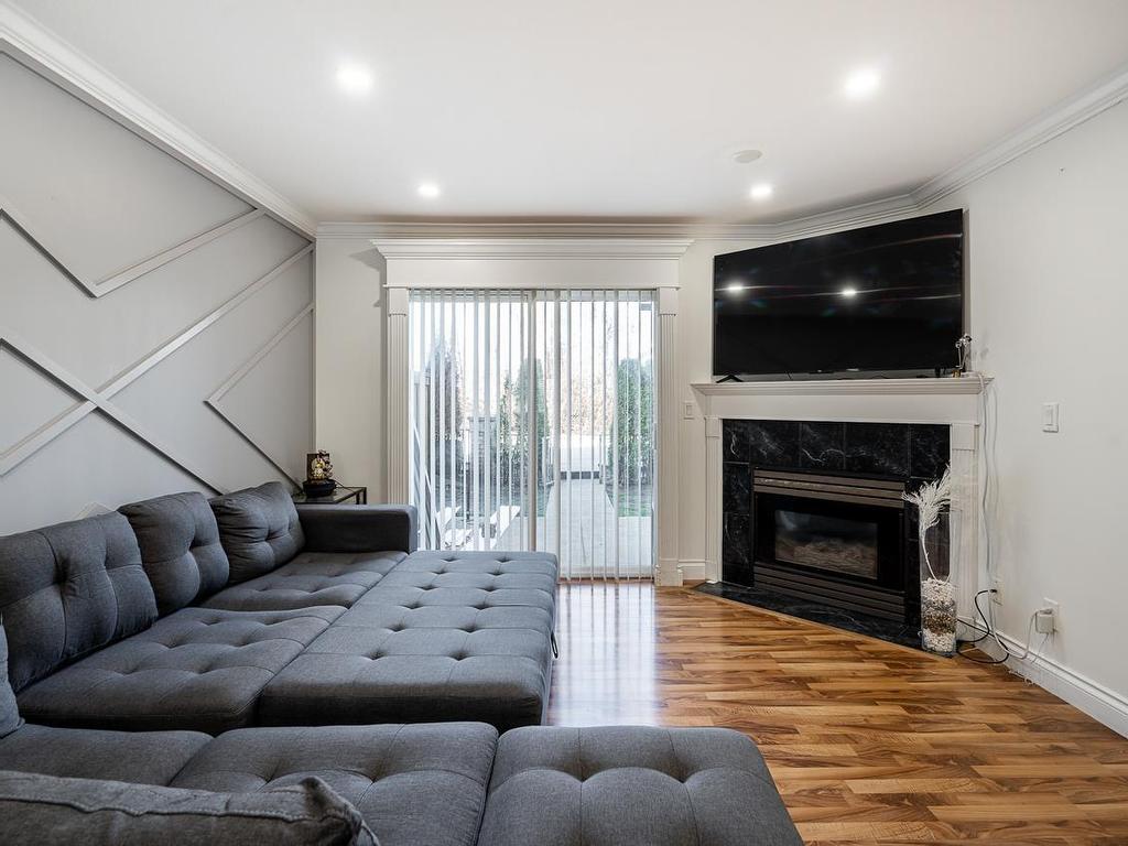 









16155


82

Avenue, 38,
Surrey,




BC
V4N 0P7

