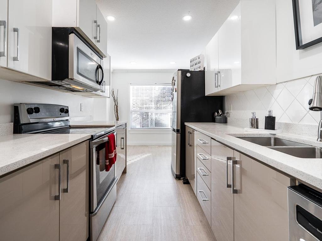 









16155


82

Avenue, 38,
Surrey,




BC
V4N 0P7

