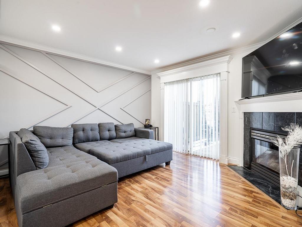 









16155


82

Avenue, 38,
Surrey,




BC
V4N 0P7

