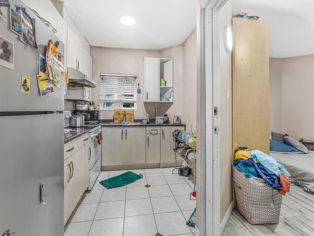 









9534


124

Street,
Surrey,




BC
V3V 4S4

