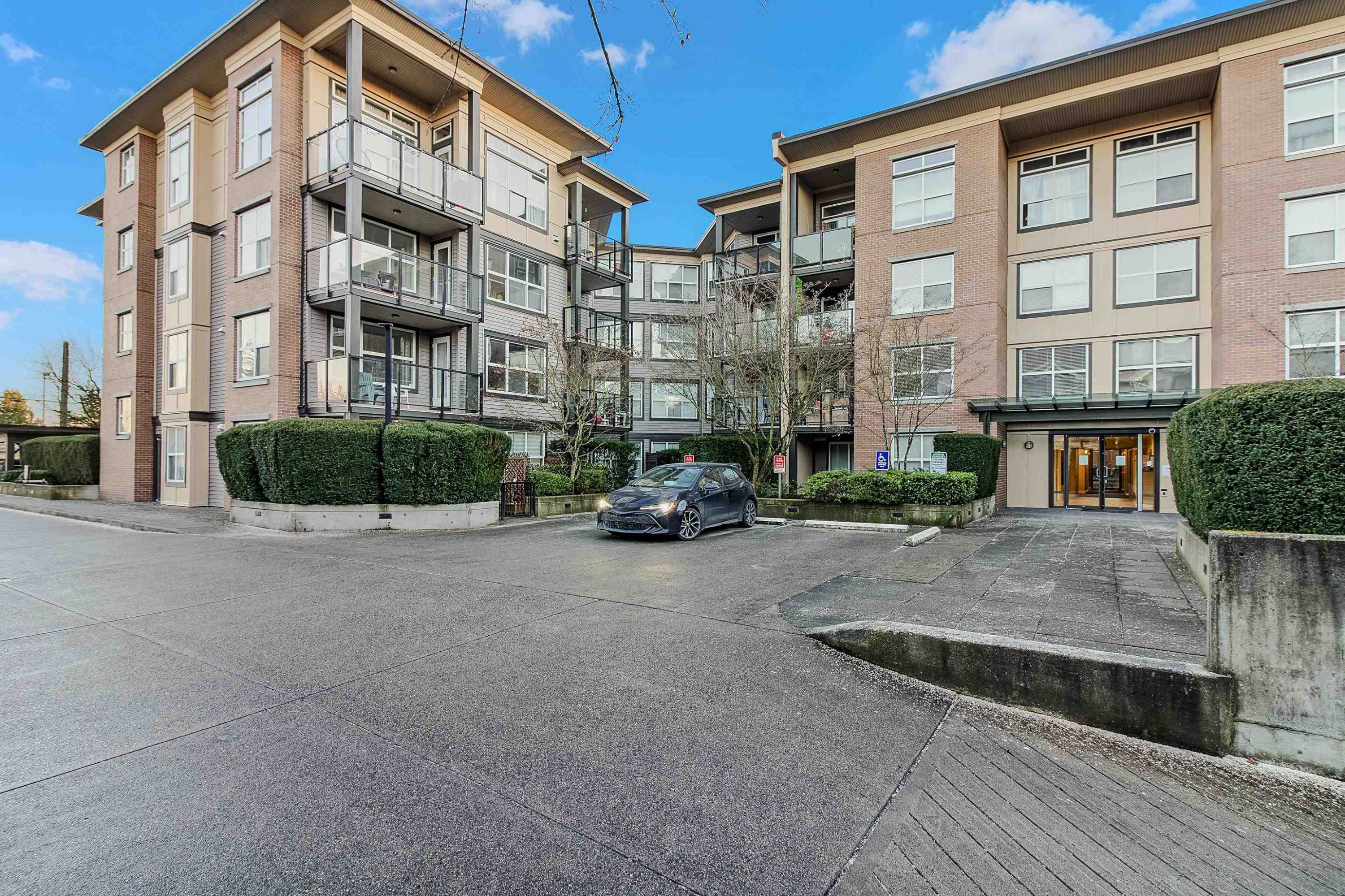 









10707


139

Street, 117,
Surrey,




BC
V3T 0B2

