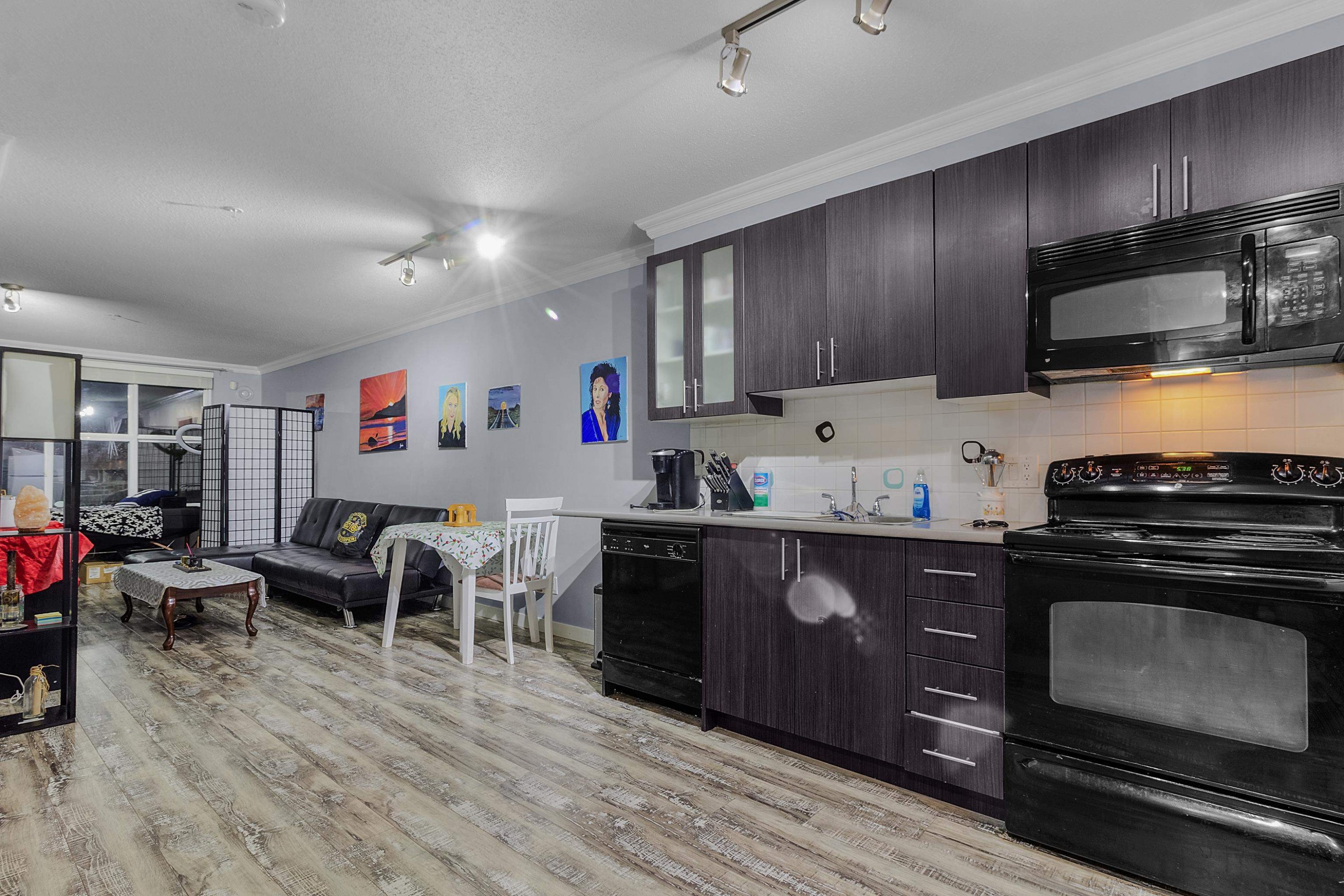 









10707


139

Street, 117,
Surrey,




BC
V3T 0B2

